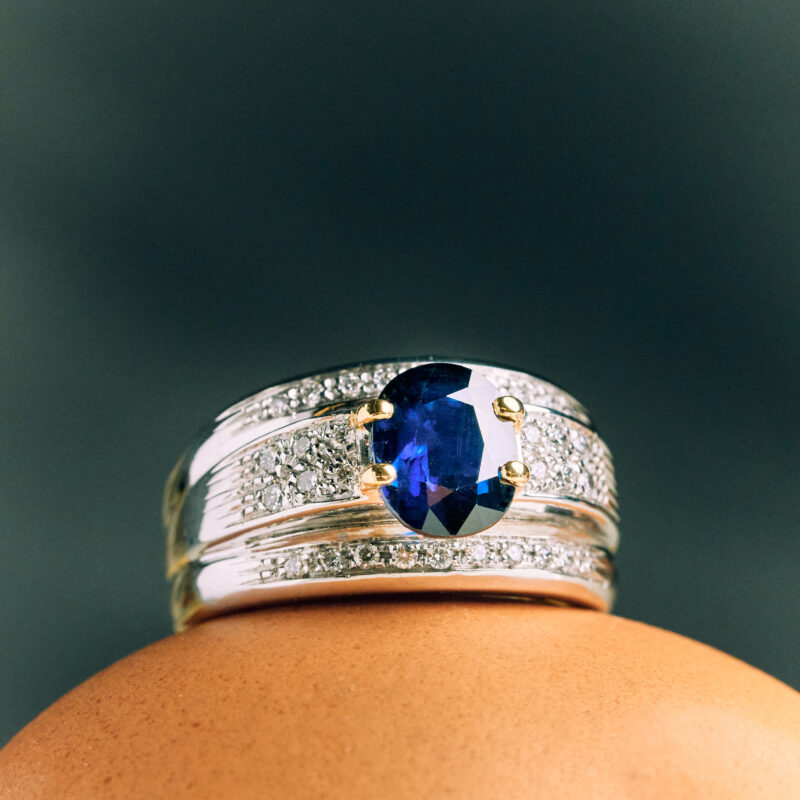 Anello "Deep Ocean" In Oro Bianco E Zaffiro Naturale