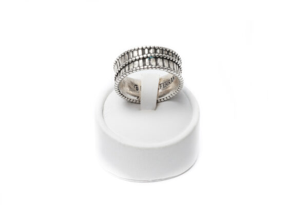 Anello Pietro Ferrante Borchie - immagine 2