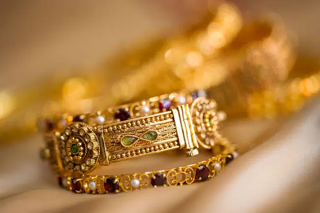 come pulire argento e oro 04