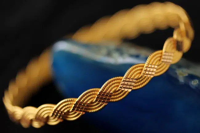 come pulire argento e oro 05